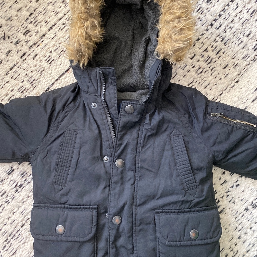 Gap toddler boys black down jacket 2yr